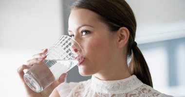هل شرب الماء قبل النوم صحي ؟