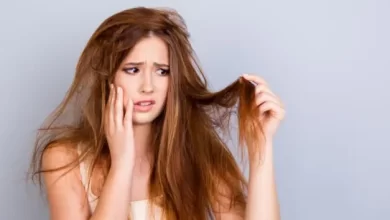 علاج أطراف الشعر التالف بدون قص