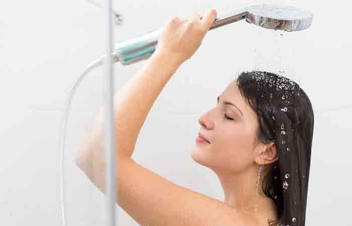 طريقة غسل الشعر بدون شامبو