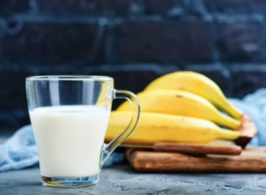 ماسك الموز لتطويل الشعر في أسبوع