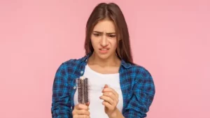 طرق منع تساقط الشعر
