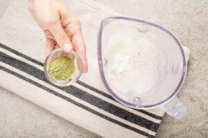 مشروب ماتشا لاتيه المضاد للشيخوخة