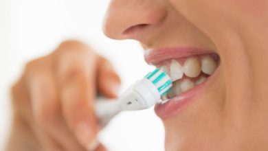 أعراض التهاب اللثة وعلاجه