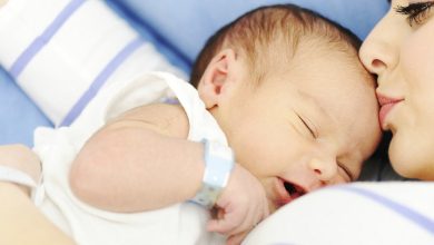 تحفيز نمو دماغ طفلك في السنة الأولى