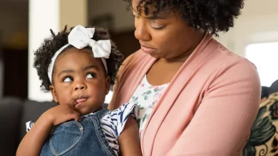 كيفية التصرف عندما يضربك طفلك